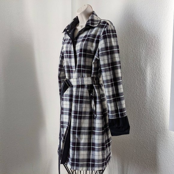 Bernardo Reversible Plaid Water Resistant Raincoat / Trenchcoat - Picture 2 of 12